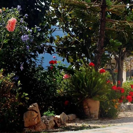 Charming House Ideal For Couples And Young Familie